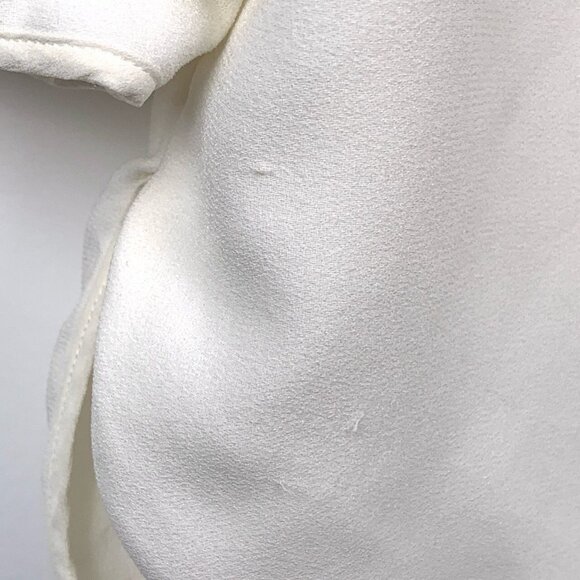 BURBERRY LONDON White Silk Blouse With Gold Chain Neckline 3/4 Sleeve Size US 4 - Picture 2 of 7
